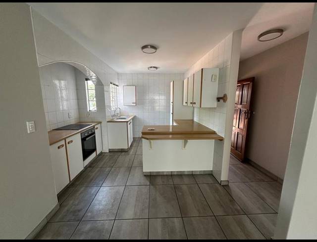 2 BEDROOM TOWNHOUSE FOR SALE IN LAMBTON